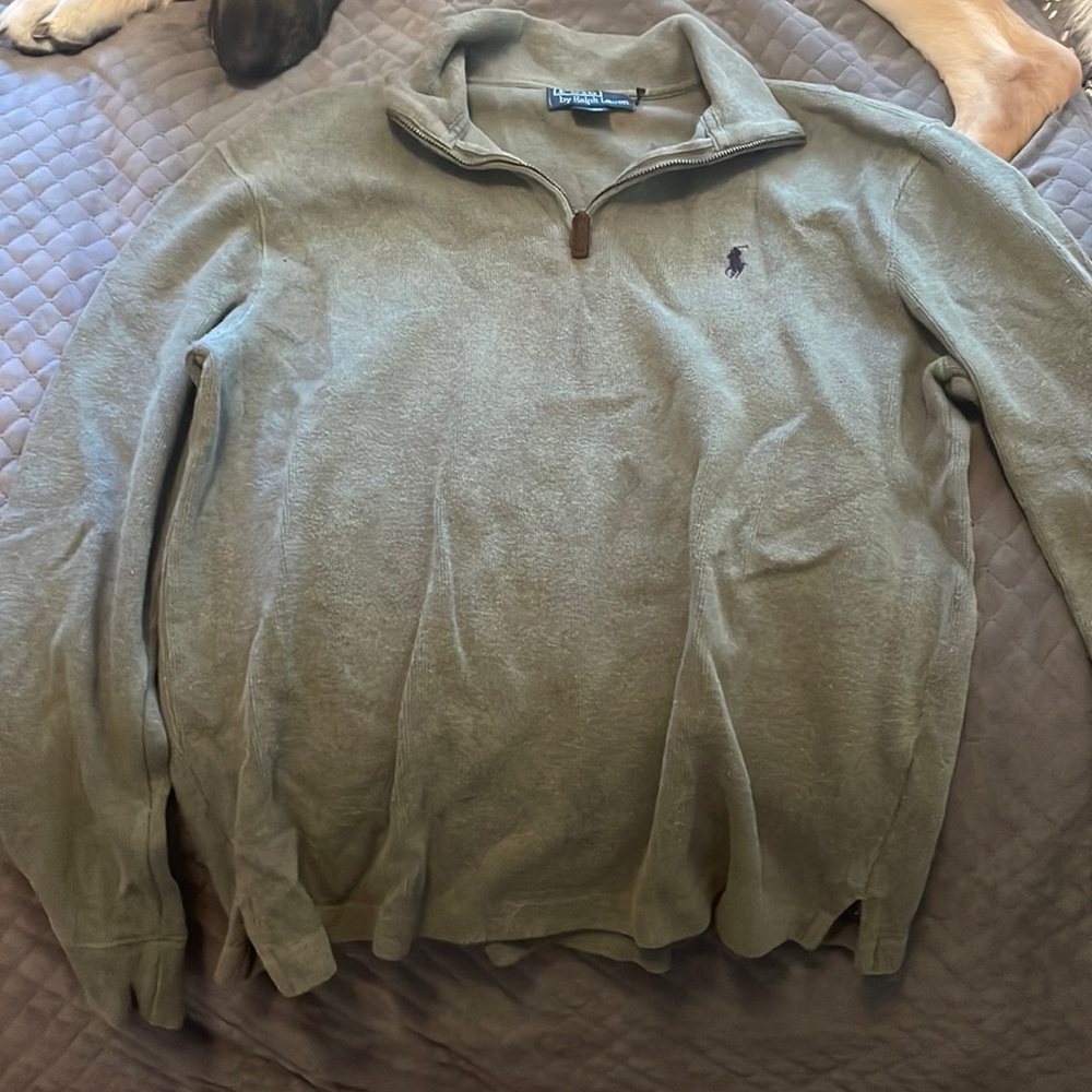 Green pullover